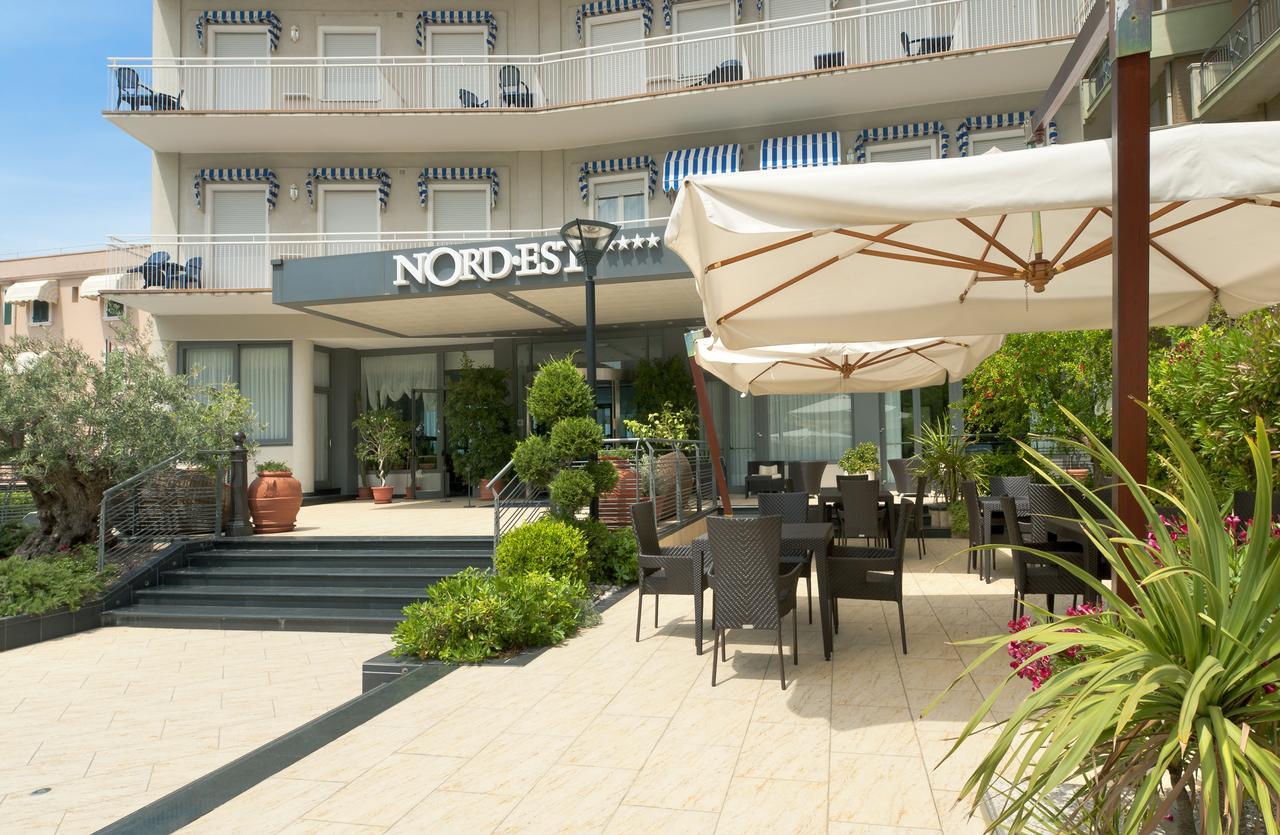 Hotel Nord Est Cattolica Exterior foto